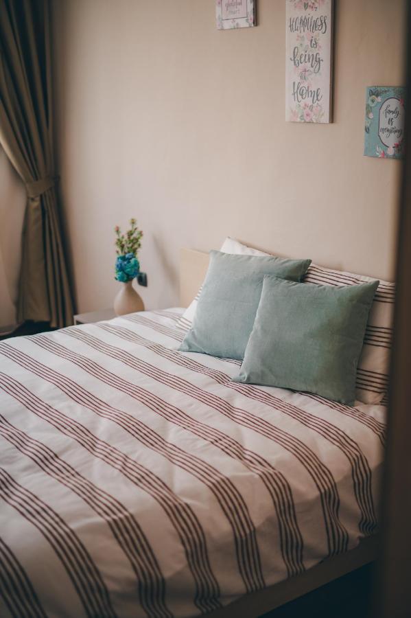 Unbeatable Location: New & Comfy Apartment Варна Экстерьер фото
