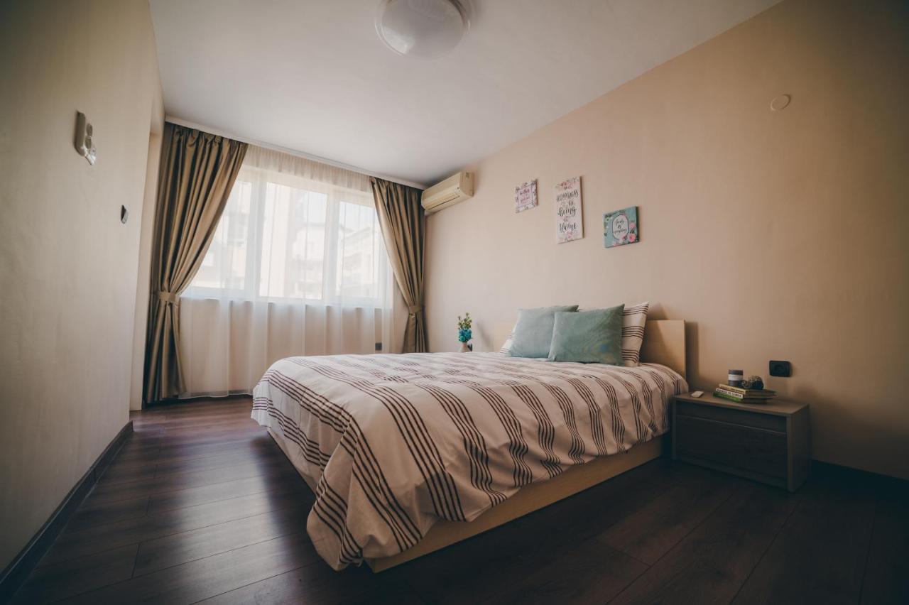 Unbeatable Location: New & Comfy Apartment Варна Экстерьер фото